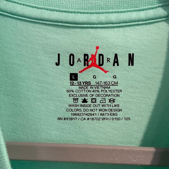 Air Jordan Big Kids Jumpman Short Sleeve Tee in Emerald Rise - Size: Large - Picture 3 of 3